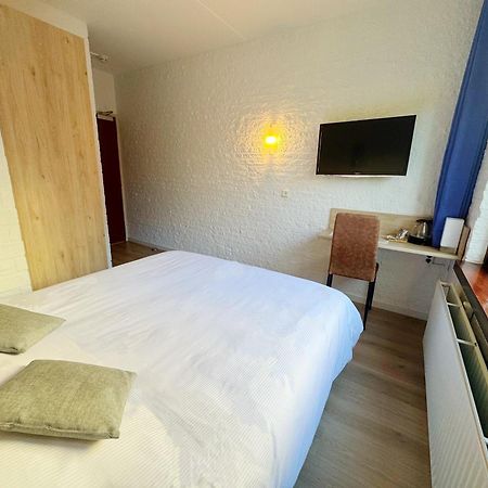 Hotel Dordrecht Bagian luar foto