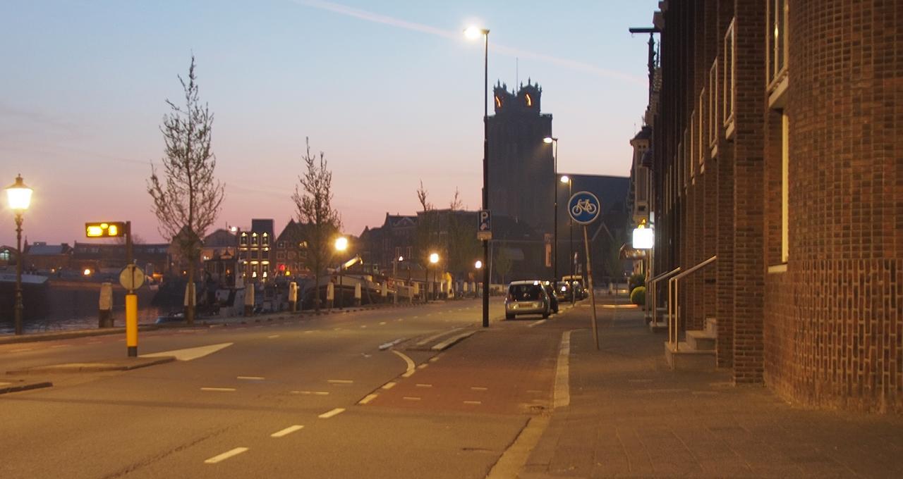 Hotel Dordrecht Bagian luar foto